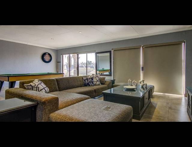 6 BEDROOM HOUSE FOR SALE IN GLEN MARAIS